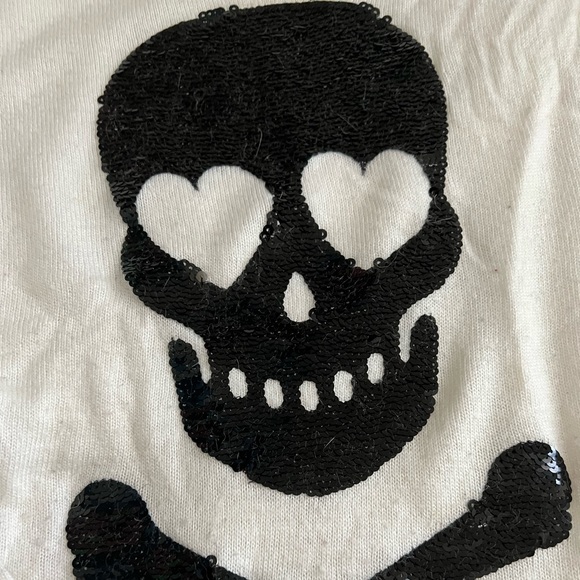 Wildfox skull sweater white label size Medium - Picture 3 of 5